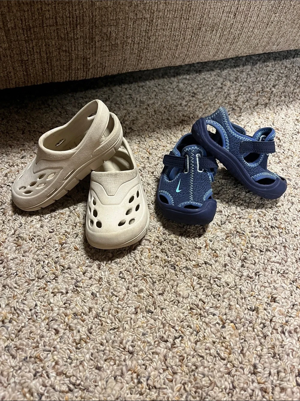 Nike Kids Navy Blue Sandal Water Shoes with Teal Swoosh